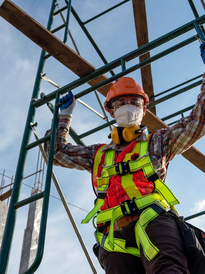 access platforms Hampton Wick